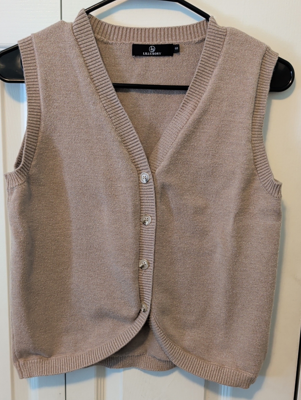 Lillusory Sleeveless Button Vest in Taupe